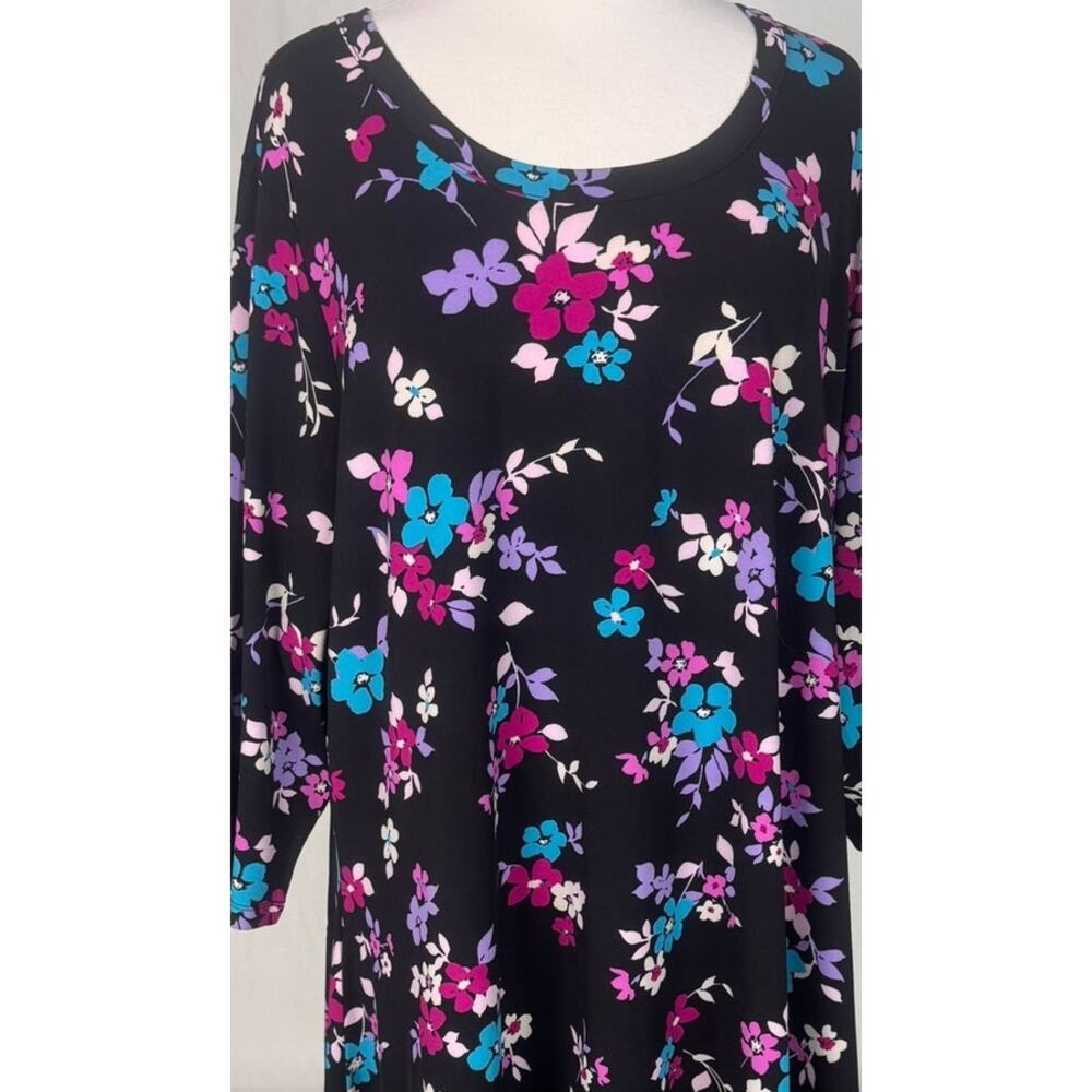 Woman Within Plus Size 1X Polyester Spandex Sharkbite Tunic Black Floral - Picture 5 of 9